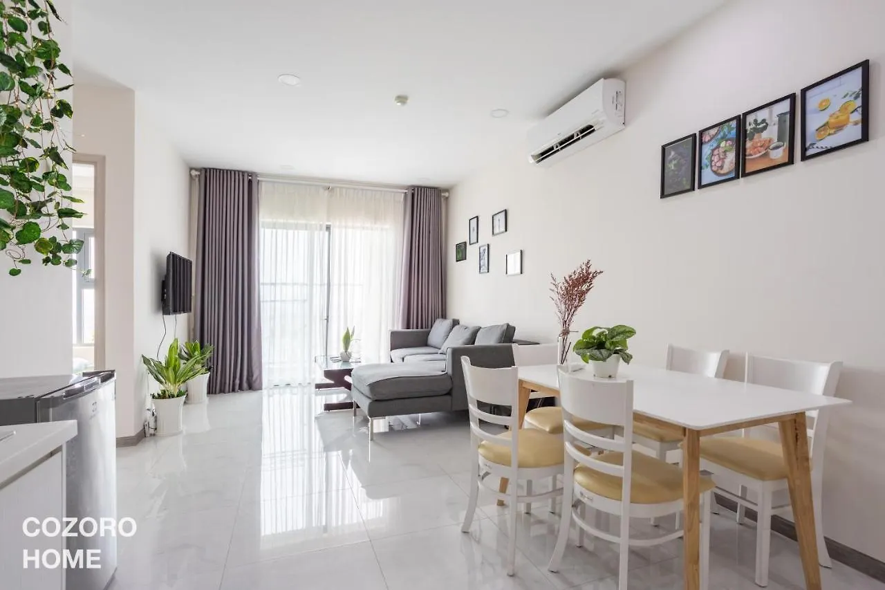 Cozoro Home 4 - Luxury Apartment 2Br & Free Pool & Gym Ho Chi Minh City